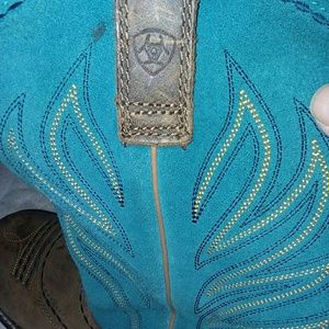 Ariat Shoes - Ariat size 8 Boots Ariat Shoes - Ariat size 8 Boots